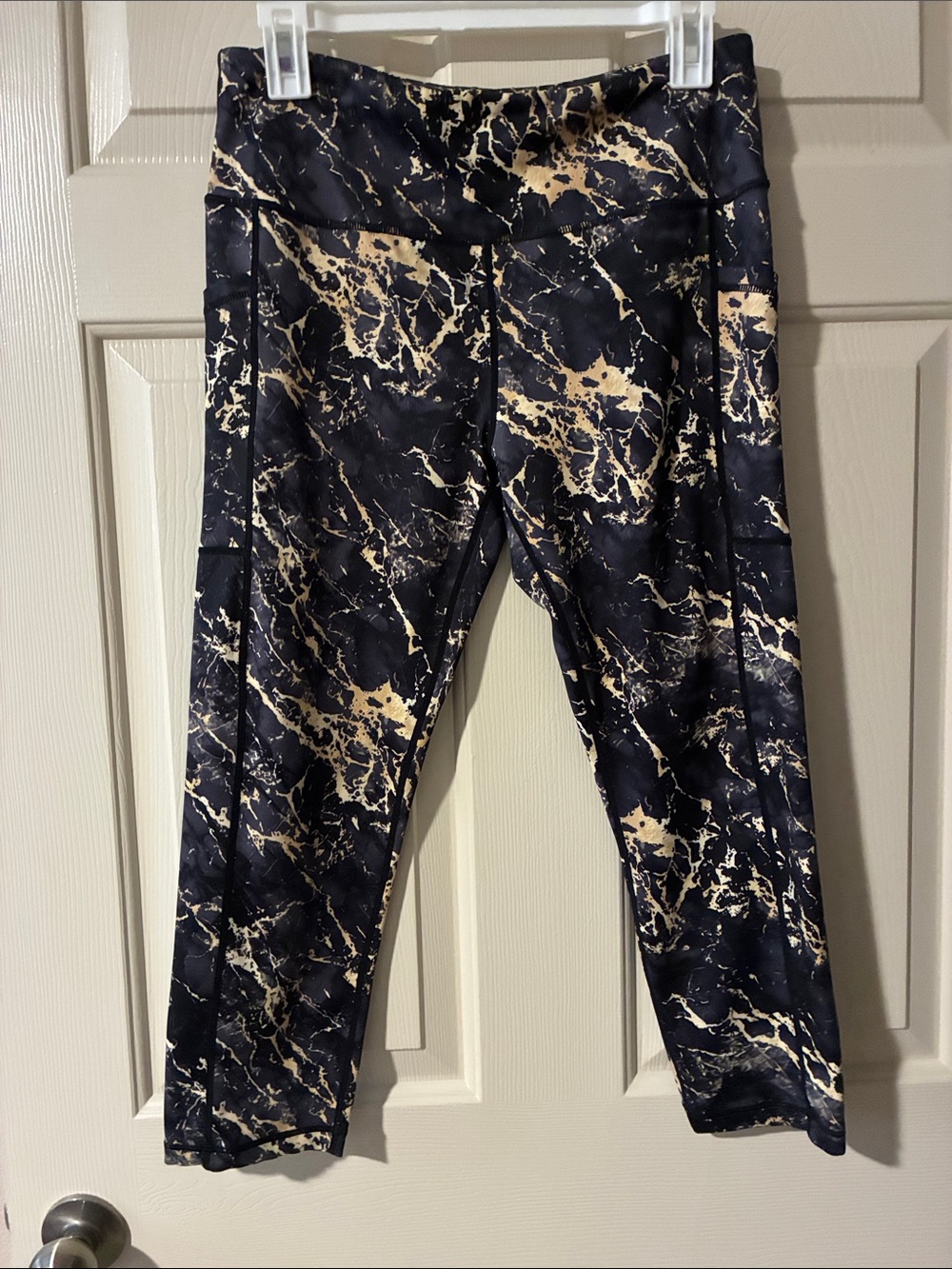 Constantly Varied Gear Black and Cream Marble-Print Leggings
